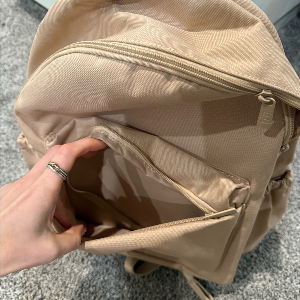 BEIS Beige Everyday Backpack.  Used a few times - Picture 3 of 13